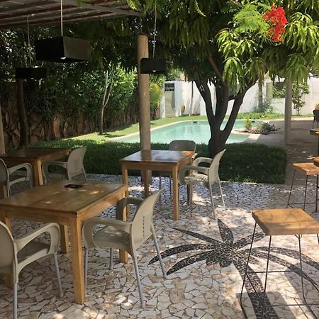 Отель Le Hbr De Saly Экстерьер фото